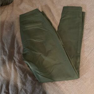 Old Navy Olive Pixie Pants